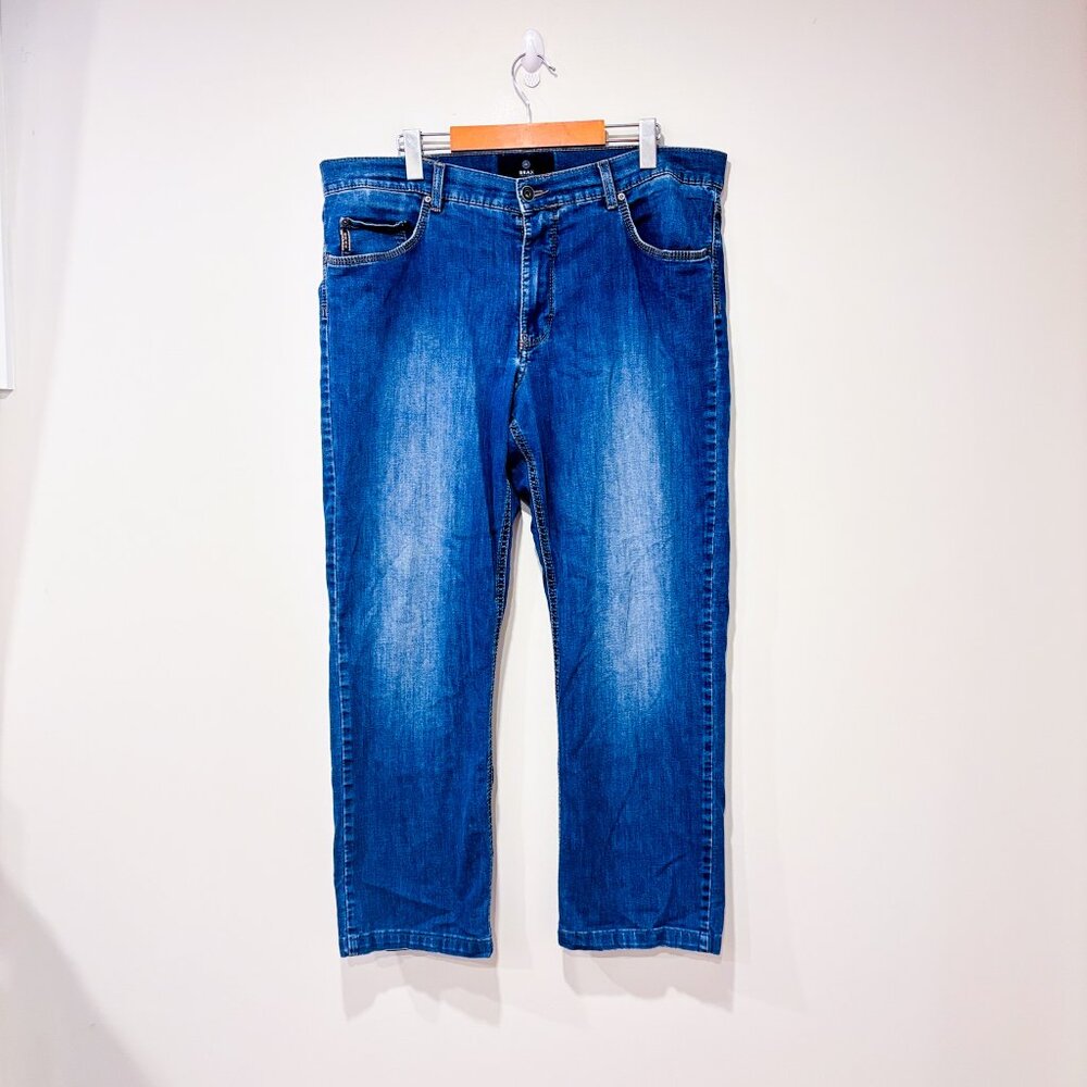 BRAX Men’s Straight Leg Blue Wash Jeans | Size 38x32‎